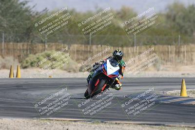 media/Oct-30-2025-Racers Edge (Thu) [[dabbdaf680]]/3-B Group/Session 2 Turn 2/